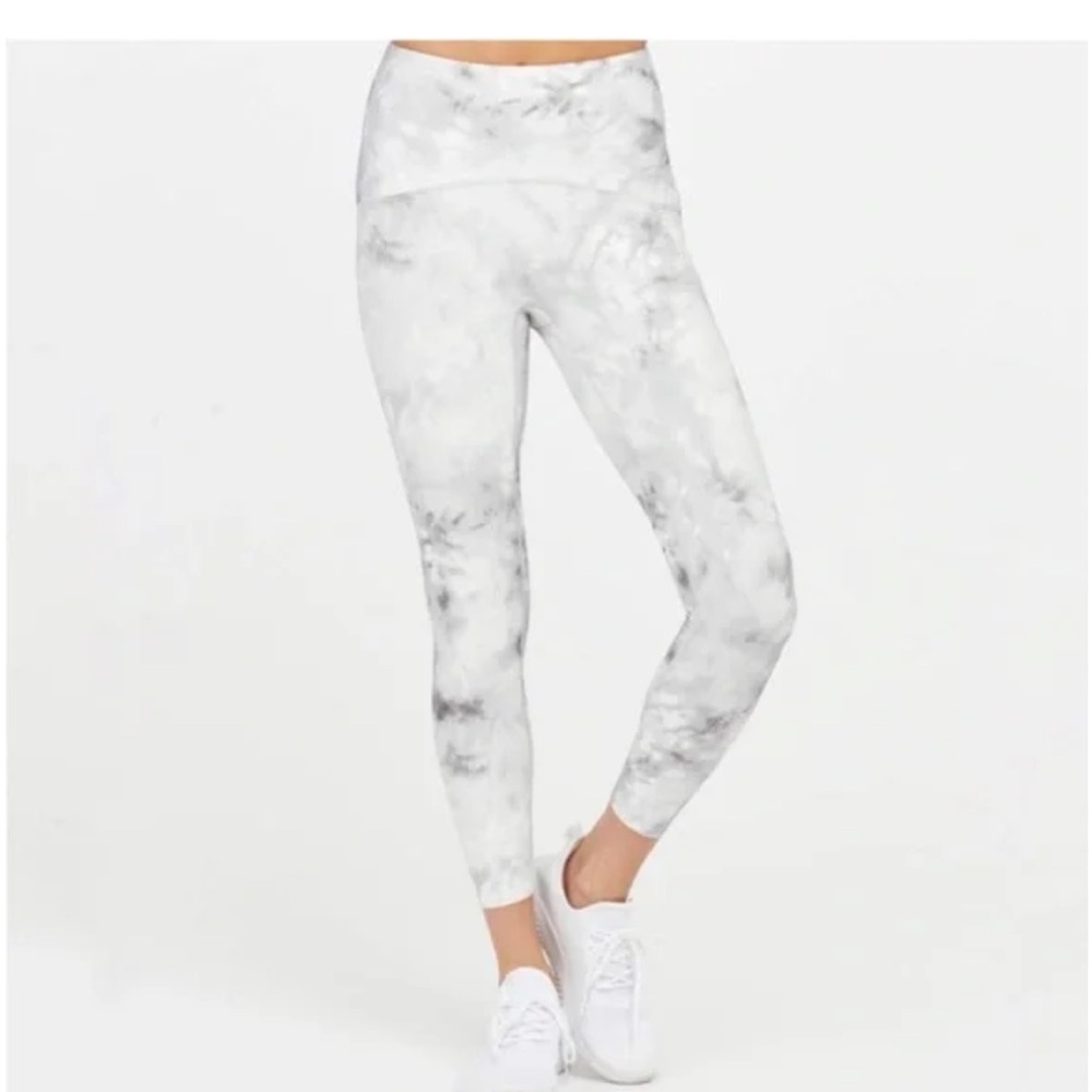Gray Tie-Dye Leggings